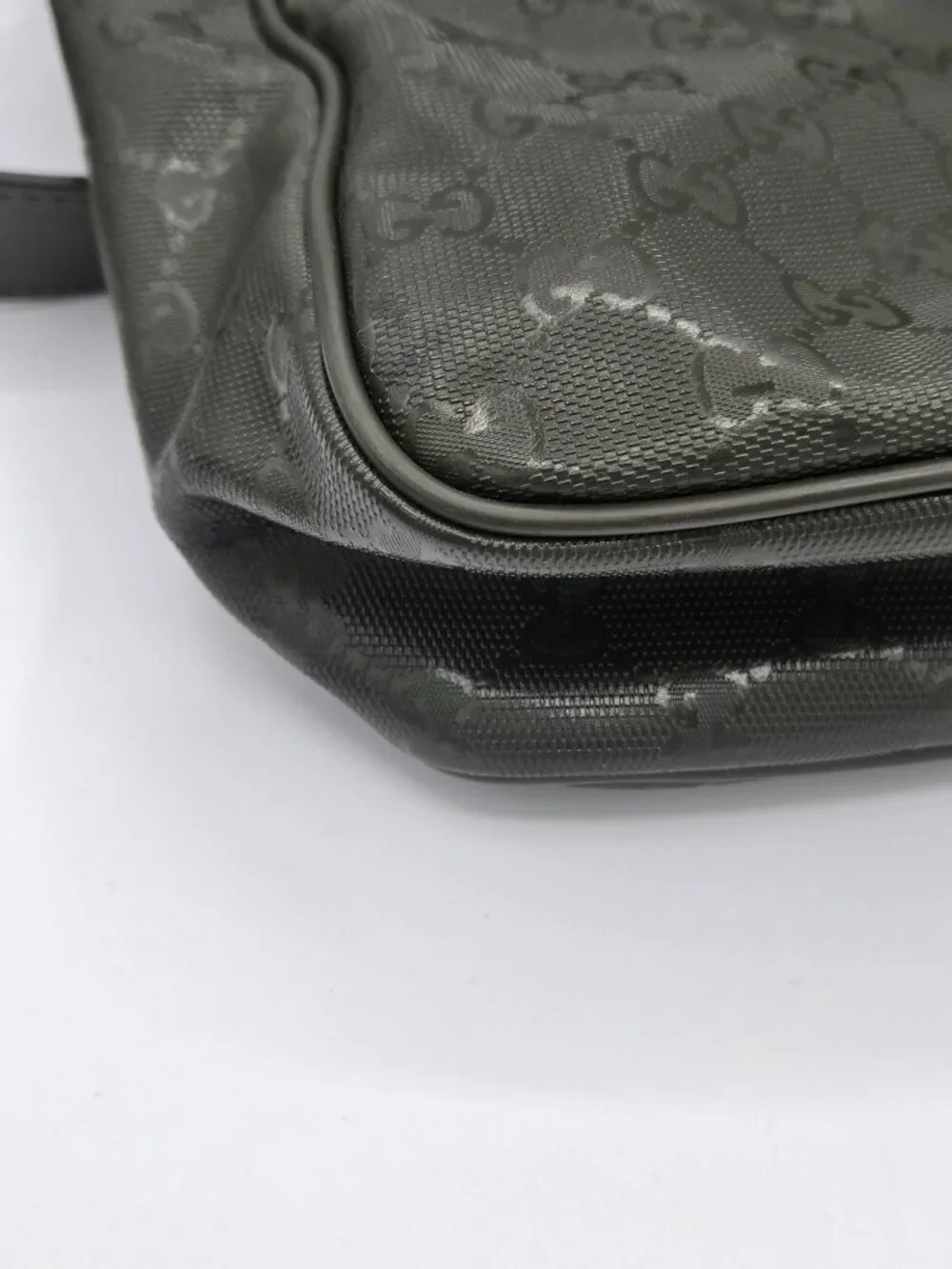 Gucci GG Imprime Medium Messenger Bag | Olive Green Monogram | Authentic